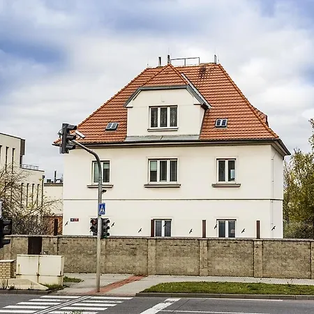 Apartment Private Studio By Hosts Prague